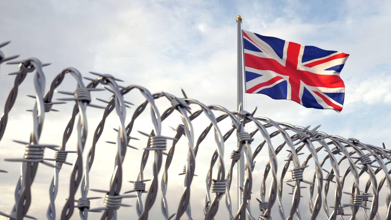 The UK immigration policy would constitute a breach of international law